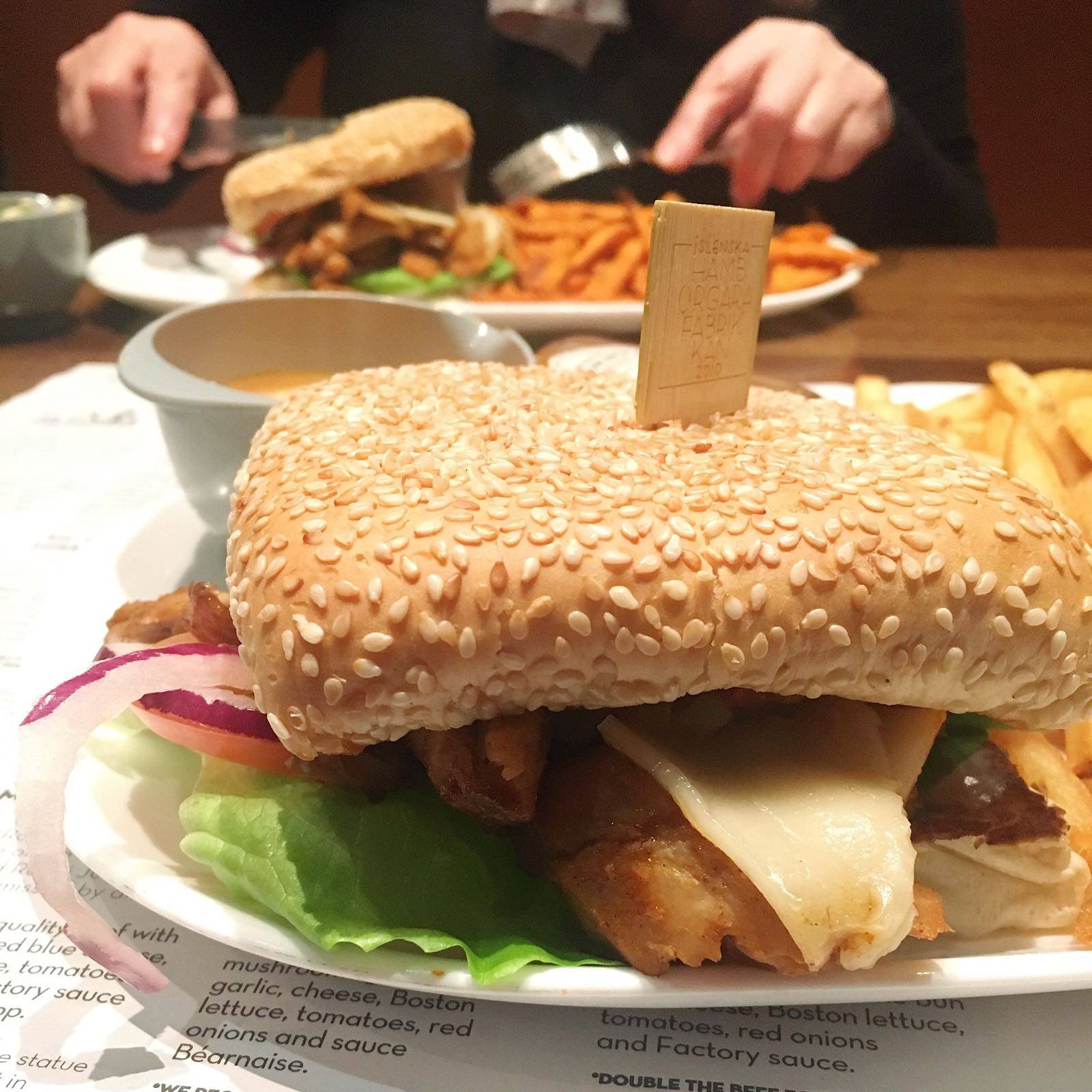 Hamborgarfabrikkan Vegan Burgers Reykjavik Iceland Oumph!