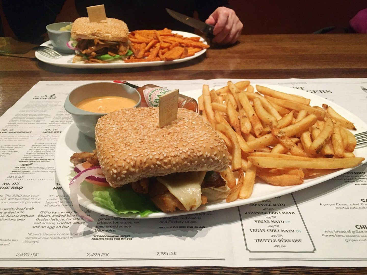 Vegan Burgers in Iceland with Oumph! Reykjavík