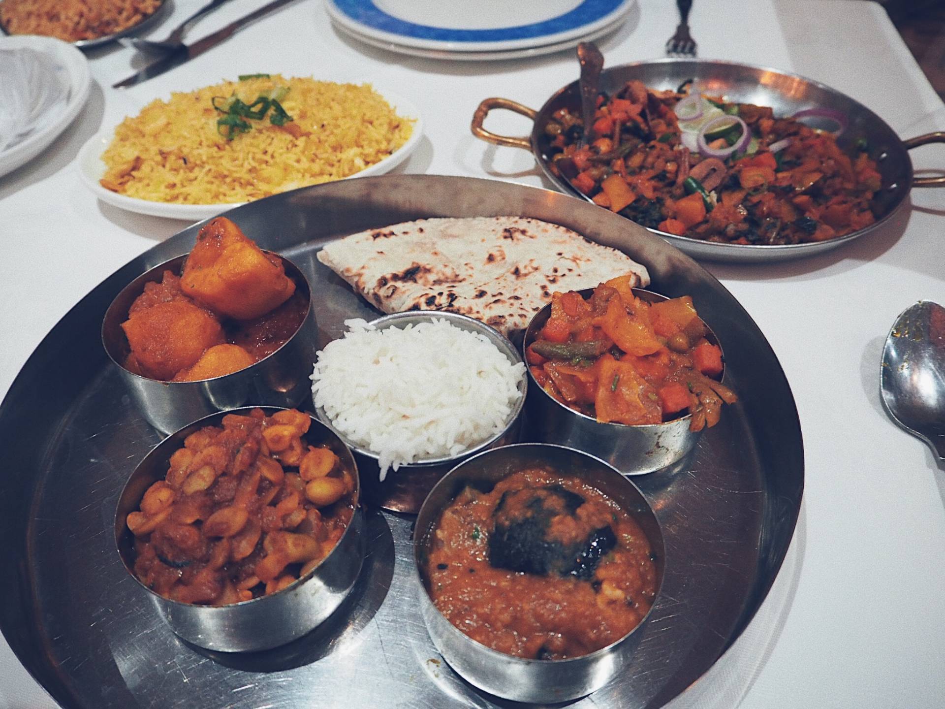 award-winning-vegan-menu-at-brick-lane-s-best-indian-restaurant-city